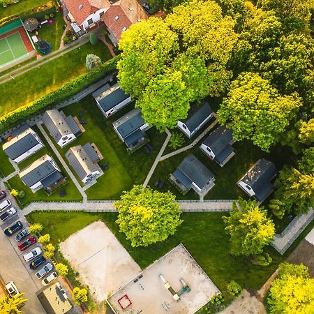 Villa Hoff Wellness & Spa トシェンサチ エクステリア 写真