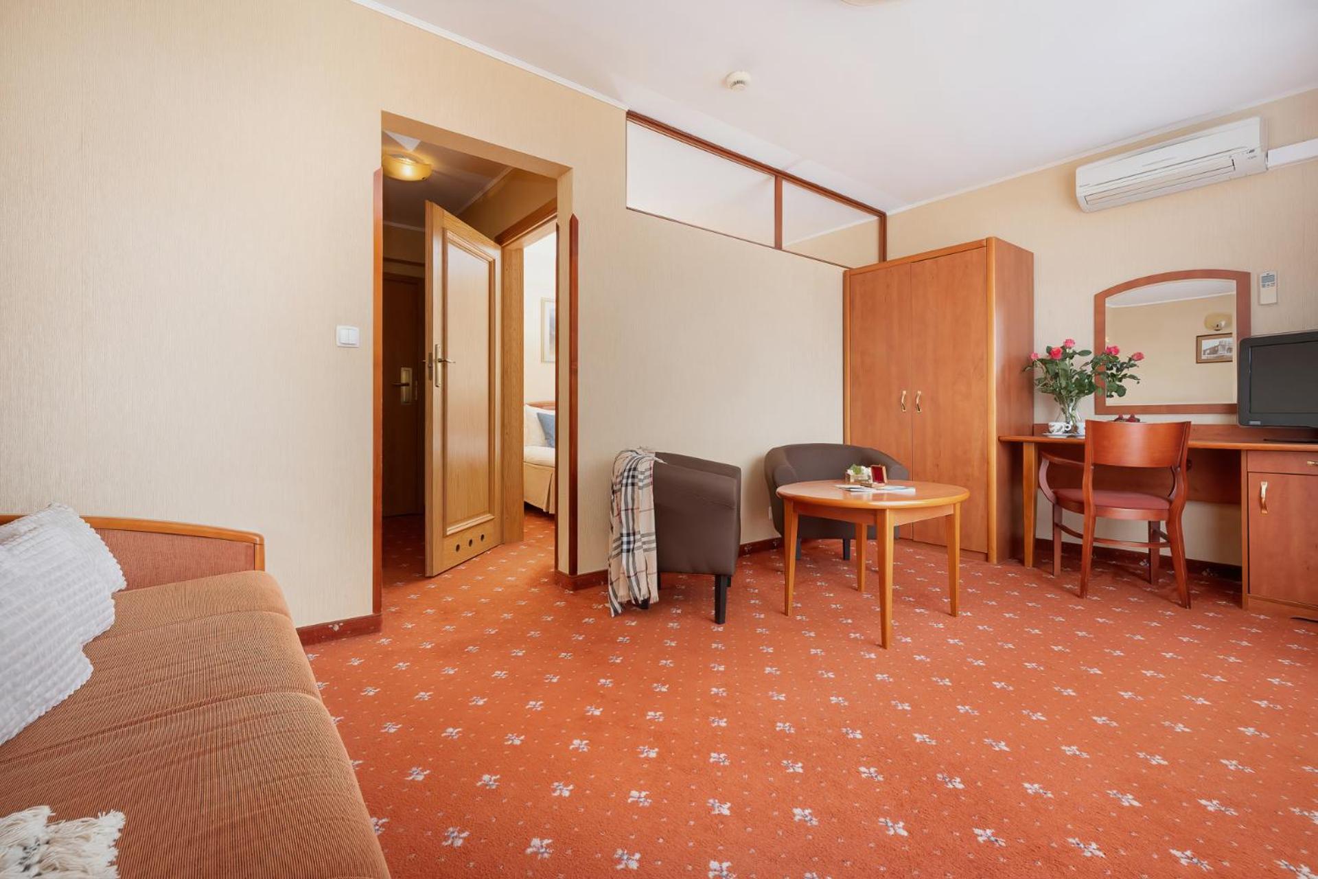Villa Hoff Wellness & Spa トシェンサチ エクステリア 写真